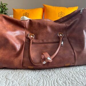 Luggage bag - lay suits and or dresses